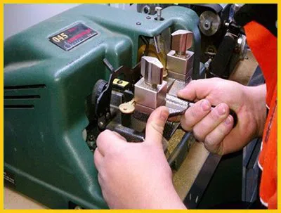 Expert Locksmith Store Miami, FL 305-894-5989